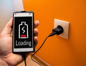 Cara Mengoptimalkan Baterai HP Android Saat Traveling